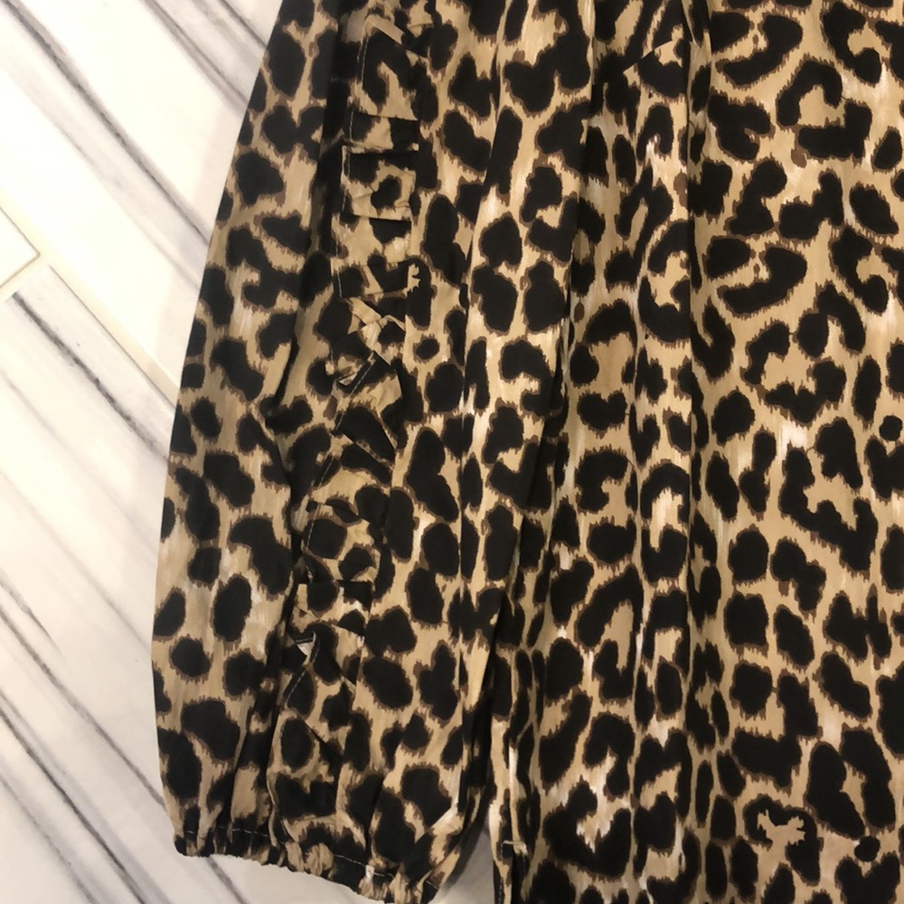 NWT J.Crew Leopard Ruffle Sleeve Top - Picture 3 of 4